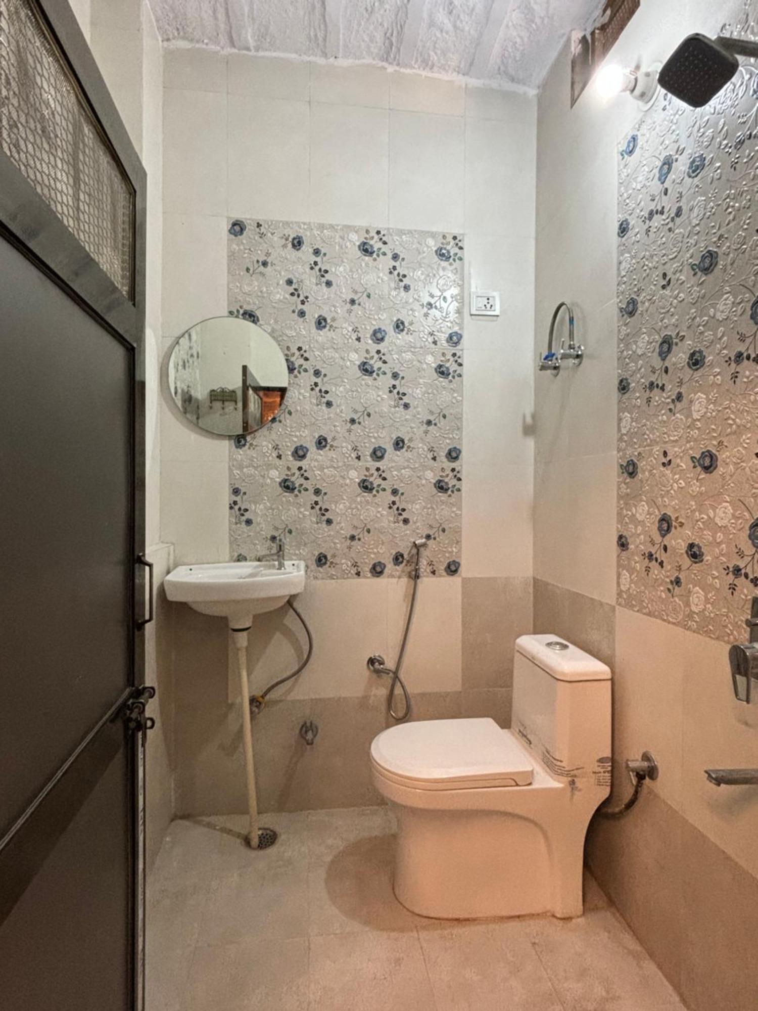 Blabla Hostel Джодхпур Экстерьер фото
